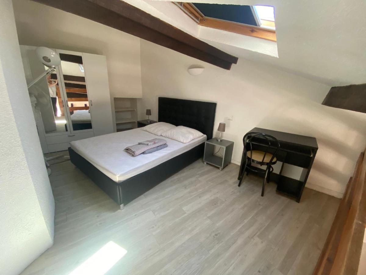 Le Cocon D'Avignon - T2 Duplex 40M2 - Centre Historique Intra Muros- Wifi Climatisation エクステリア 写真